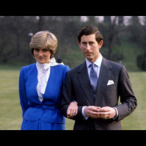 Продадена за 384 000 долара: Зад емблематичната блуза на принцеса Даяна се крие история, която само двама души на планетата знаеха