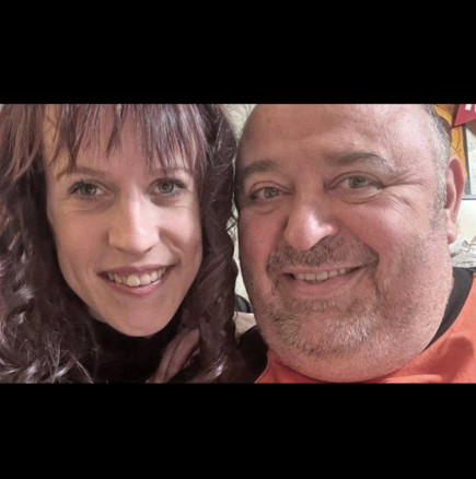 Осиновената дъщеря на Любо Нейков е любимка на родилките в „Майчин дом“