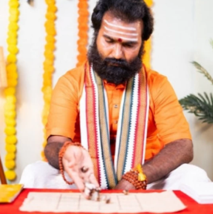 Великият индийски хороскоп за ноември 2025 г.: Казват, че е най-точният - само 1 зодия ще има най-голям късмет!