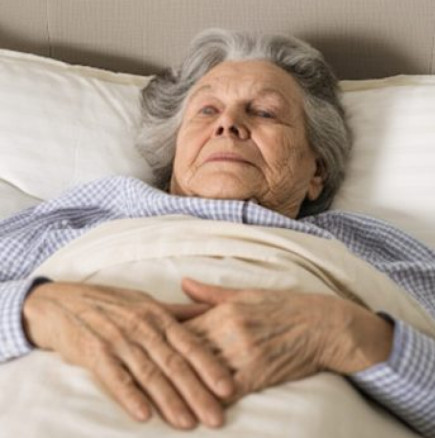 Невролозите са определили „златен час“ за сън след 60 години. Това не е времето, което си мислите