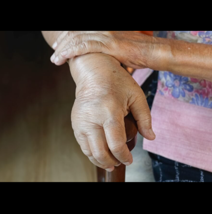 ОПАСЕН дефицит на протеини в организма: 7 симптома, които не бива да пренебрегвате