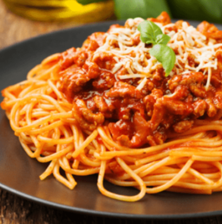 Защо НЕ трябва да изплаквате пастата след готвене? Тайни, за които дори италианците мълчат