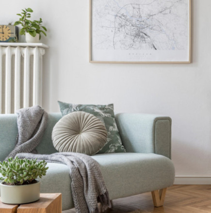 Не дръжте нищо в този ъгъл на къщата си: Само едно цвете привлича пари като магнит