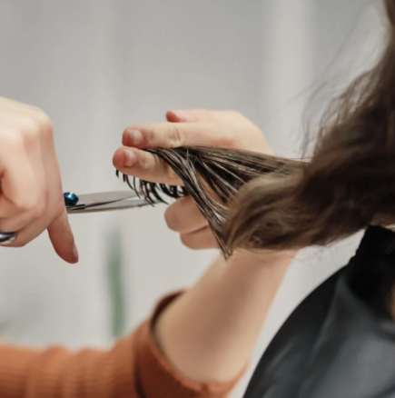 Перфектни прически за жени над 45 години: С няколко движения на ножицата фризьорът ще ви подмлади с десет години