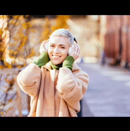 Хороскопът за 15 ноември: ВЕЗНИ - ново познанство и парични постъпления, РАК - предстои интересна среща