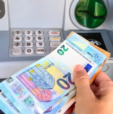 Ето как ще работят банкоматите и вендинг машините и откога ще ни пускат и взимат само евро