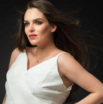 Актрисата Радина Боршош роди - Първа снимка на бебето-Ето как го кръстиха