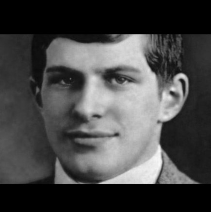 2 навика на най-умния човек в света, които са накарали мозъка му да работи като часовник: Всеки може да ги приложи веднага