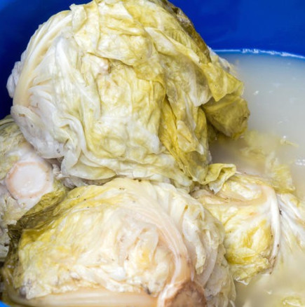 Дори македонките се прекланят пред българките заради този домакински трик за перфектно кисело зеле: Тайната е само в една съставка