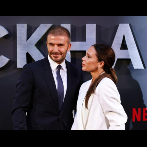 Виктория вече е Лейди Бекъм, след като направиха Дейвид рицар: Тя облече и двамата в зашеметяващи тоалети