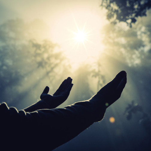 Три знака на зодиака, които през 2026 г. ще бъдат покровителствани от Висшите сили