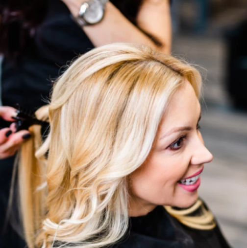 Не всички цветове за руса коса са подмладяващи: Звезден стилист разкрива кой нюанс добавя 10 години!