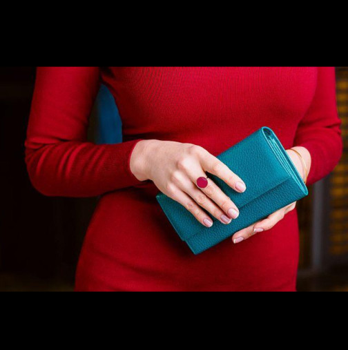 Сложете една от тези 6 дреболийки в портфейла си и очаквайте богатството да потече в него: