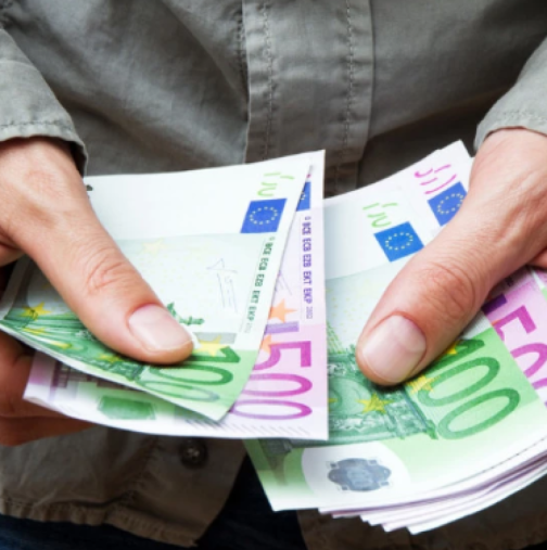 Те ще забогатеят до 2027 г.: 5 зодии ще плуват в пари, въпреки че сега нямат и стотинка