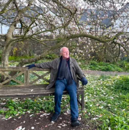 Не е виждал дъщеря си с години, може би има внуци, без дори да го знае: Това, което каза за семейството си, кара кръвта да се смразява