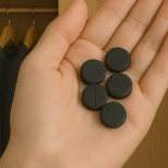 Сложете го в гардероба си. Веднага ще се отървете от миризмата на мухъл от дрехите си