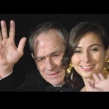 От какво почина Виктория, дъщерята на Томи Лий Джоунс-Гостите на хотела си помислиха, че е пияна, но сега ужасната истина е разкрита