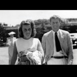 Скандалният живот на сестрата на Кенеди я отчужди от семейството: Тя почина трагично, а родната й майка не дойде на погребението ѝ