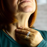 Щитовидната ви жлеза изобщо не работи и си мислите, че е настинка: Всички игнорират първия симптом, а после е твърде късно