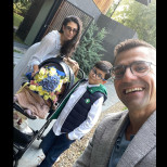 Дъщеричката на Андрей вече е на годинка! Вижте порасналата Дара и празничната й торта: