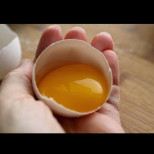 Съвет, който ще е на стойност злато в кухнята: Ето как можете да замените СКЪПИТЕ яйца във всяка рецепта, без да промените вкуса!