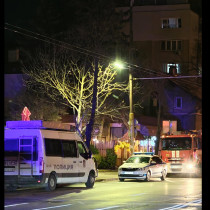 Екшън по тъмна доба в София! Този квартал почерня от полиция заради въоръжен грабеж: