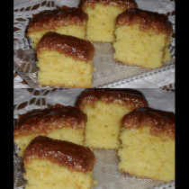 Чудничък постен кекс с газирана вода - изобщо не личи, че е без яйца и мляко, а заливката е фантазия: