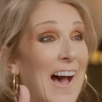 Селин Дион изглежда все по-добре- Показа на почитателите си как е украсила коледната елха-Стил и елегантност и за двете 