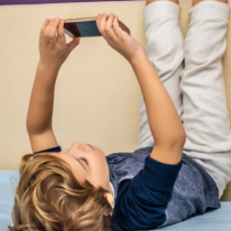 Той промени драстично поведението си: Майка забрани на сина си телефона и видео игрите и не можеше да го разпознае!