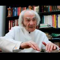 Този десерт пази мозъка и удължава живота: 92-годишен неврохирург го препоръчва, а ето как влияят на мозъка кафето и виното