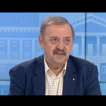 Проф.Кантарджиев назова 5 български храни, които пазят от новия мутирал грип: