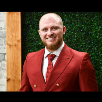 Опасен чар: Спипаха Бачорски тет-а-тет с мистериозна блондинка!