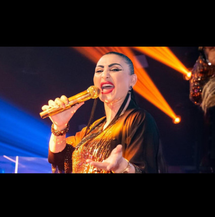 Софи Маринова със златни подаръци за златния юбилей