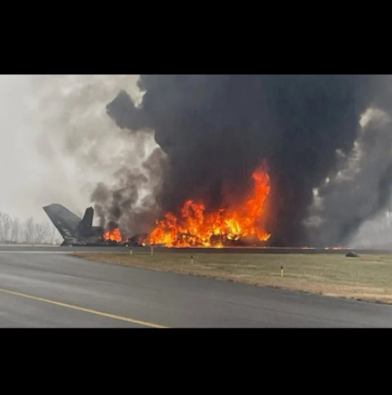 Неописуема трагедия! Самолетна катастрофа погуби легендарен състезател и семейството му
