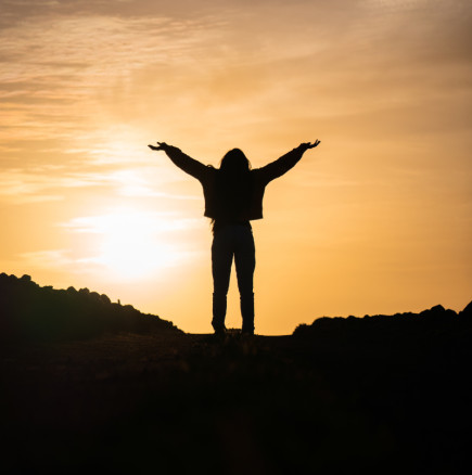 Тежките времена приключват за ЧЕТИРИ зодии след 16 декември 2025