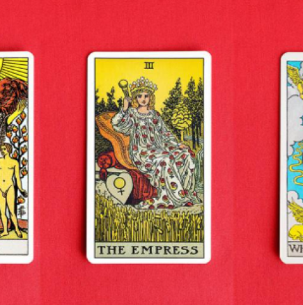 Изберете карта Таро: Ще промени ли 2026 г. съдбата ви из основи и ще донесе ли любов за всички времена