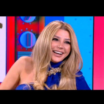 Не може да бъде! Вижте Есил Дюран на абитуриентския й бал, преди всички "поправки" по визията й