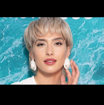 Ромина Андонова с коренна промяна - от блондинка в брюнетка! Вижте колко й отива (СНИМКИ)