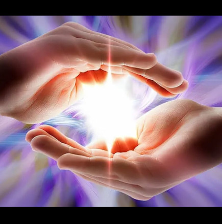 ЛЕЧИТЕЛИ по призвание: ЧЕТИРИ зодиакални знака, чиято аура лекува души