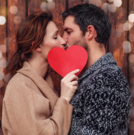 Стара любов се завръща: Тези 3 зодии се изправят срещу миналото си през декември, един въпрос няма да им даде почивка