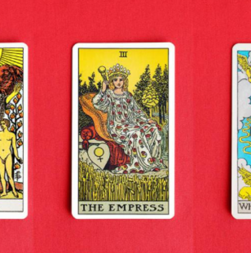 Изберете карта Таро: Ще промени ли 2026 г. съдбата ви из основи и ще донесе ли любов за всички времена