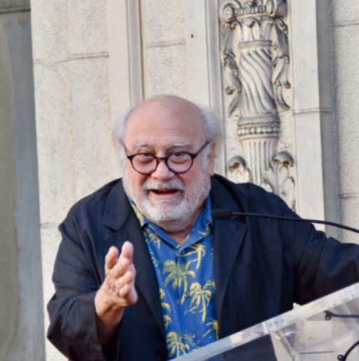 Разпознавате ли тази легенда? Рядко генетично заболяване не му е попречило да стане действащ бог!