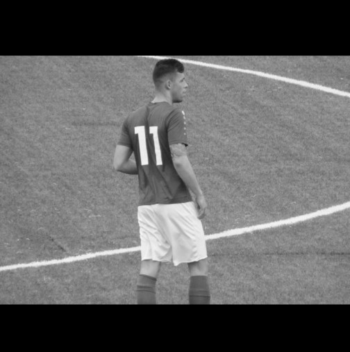 Трагедия помрачи празниците: 25-годишен футболист издъхна на терена във Видин