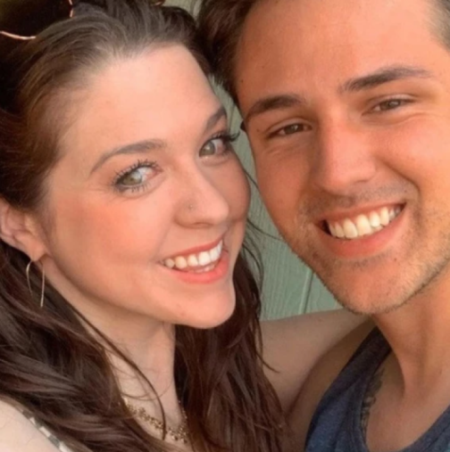 Той никога не се отказа от нея: Една сутрин тя се събуди сляпа, изпадна в депресия и тогава животът ѝ се промени завинаги