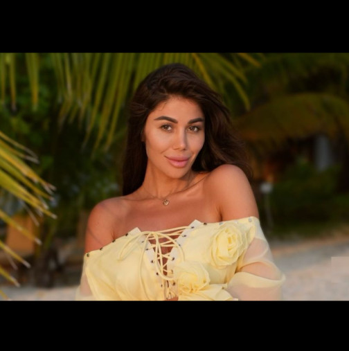 Най-накрая случи на богаташ! Даниела Рупецова грее от щастие на Малдивите (СНИМКИ)