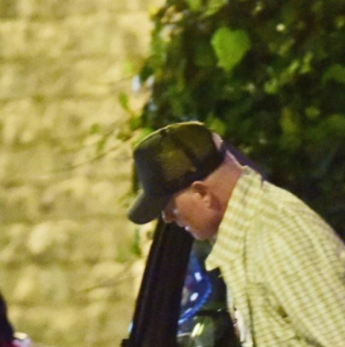 Болестта няма милост: Любимецът на жените едва говори, но не се отказва, ето как прекарва последните си дни