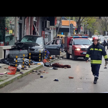 Първи версии за трагедията във Варна, където кола помете и уби две жени натротоара: