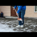 Забравете солта и пясъка, трябва да опитате това: Най-ефективният метод за топене на лед от пътеки и хлъзгави плочки