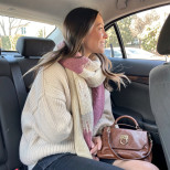 Една колежка непрекъснато ме молеше да я закарам до вкъщи, защото ми беше „на път“. Един ден я оставих на автогарата