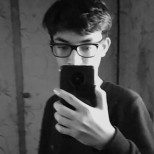 Проговори учителката по английски на самоубилия се 18-годишен Билгин, която обвиниха за смъртта му: